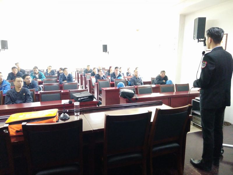 
				   
					黃河同力組織開(kāi)展2019年消防安全、職業(yè)衛生及廠(chǎng)區雙重預防體系建設知識培訓
				 